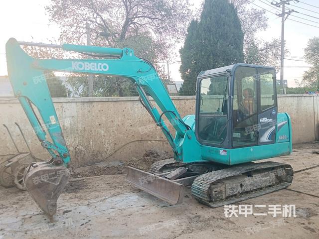 神钢SK60-8挖掘机