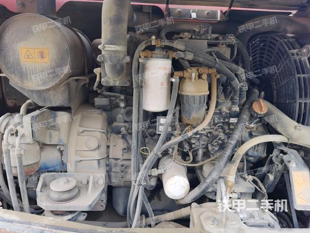 发动机室(上车部件) 发动机室(上车部件)