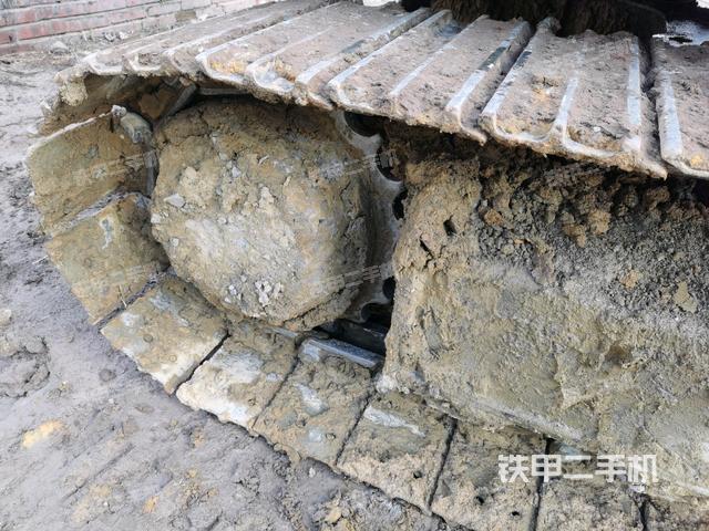 右驱动轮(行走机构) 右驱动轮(行走机构)