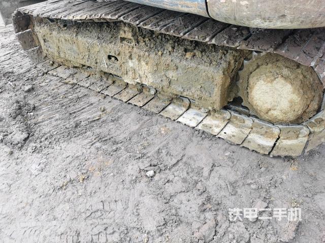 左侧履带整体 (行走机构) 左侧履带整体 (行走机构)