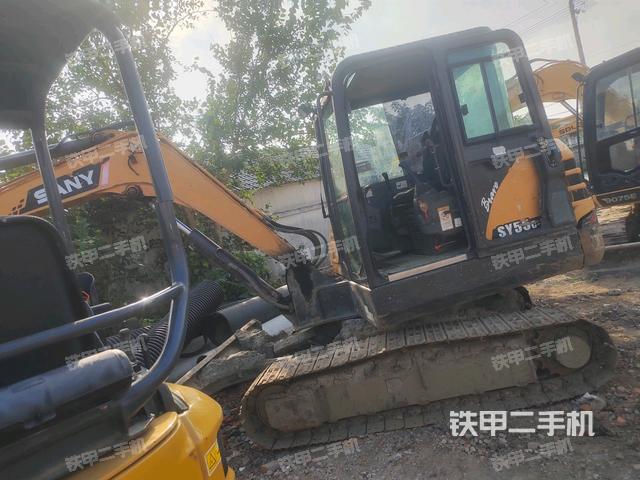 三一重工SY55C挖掘机