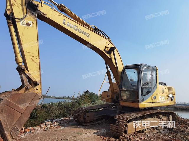 柳工CLG922D挖掘机