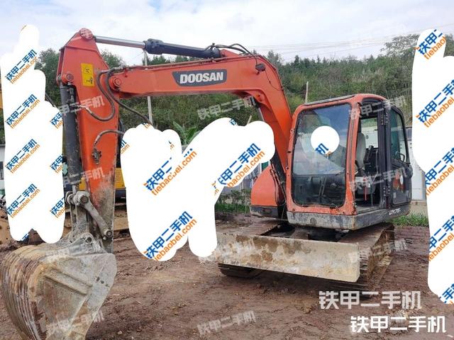 斗山DX75-9C PLUS挖掘机