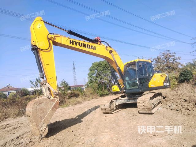 现代R215VS挖掘机