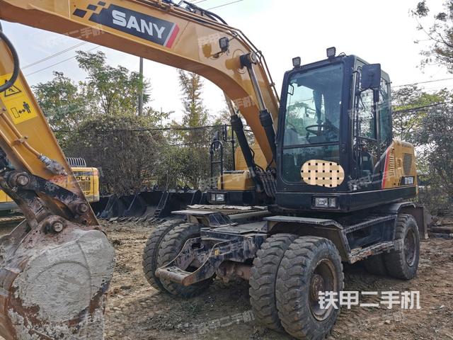 三一重工SY155W挖掘机