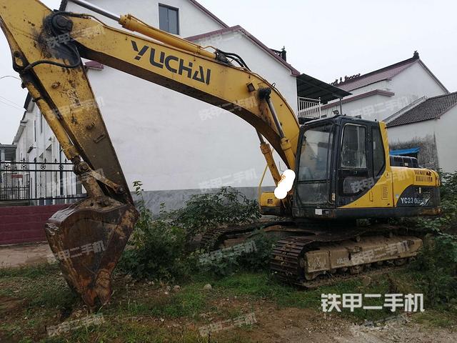 玉柴YC230LC-8挖掘机