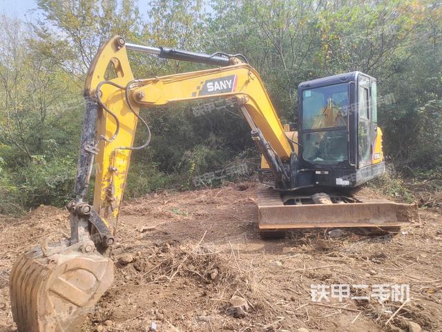 三一重工SY55C挖掘机