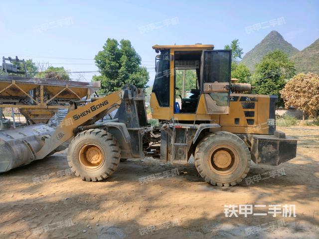山东神工ZL36装载机