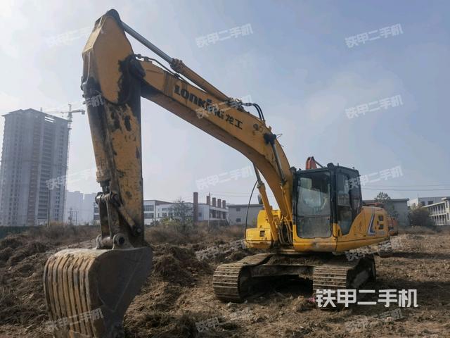 龙工LG6225E挖掘机
