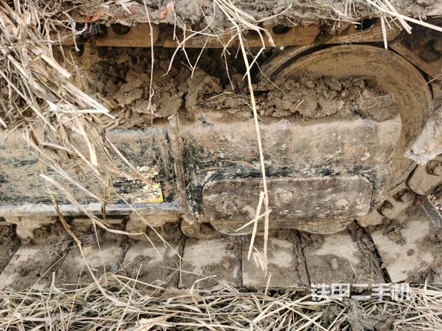 左侧履带整体 (行走机构) 左侧履带整体 (行走机构)