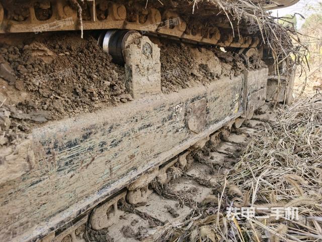 左导向轮(行走机构) 左导向轮(行走机构)