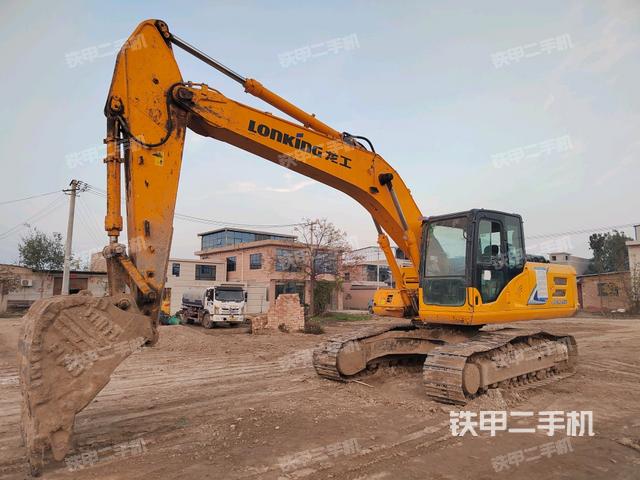 龙工LG6240E挖掘机