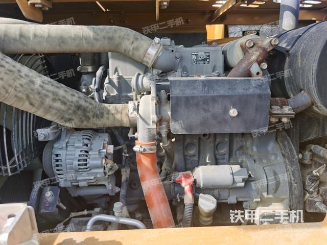 发动机室(上车部件) 发动机室(上车部件)