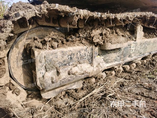 右导向轮(行走机构) 右导向轮(行走机构)