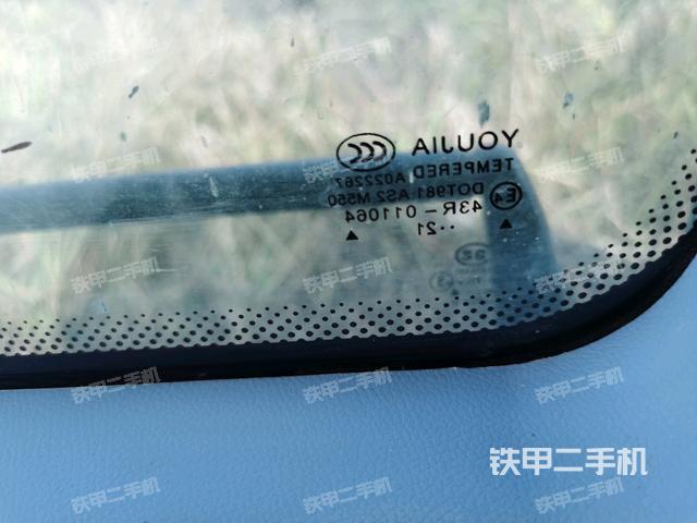 后窗玻璃角标(驾驶室部分) 后窗玻璃角标(驾驶室部分)