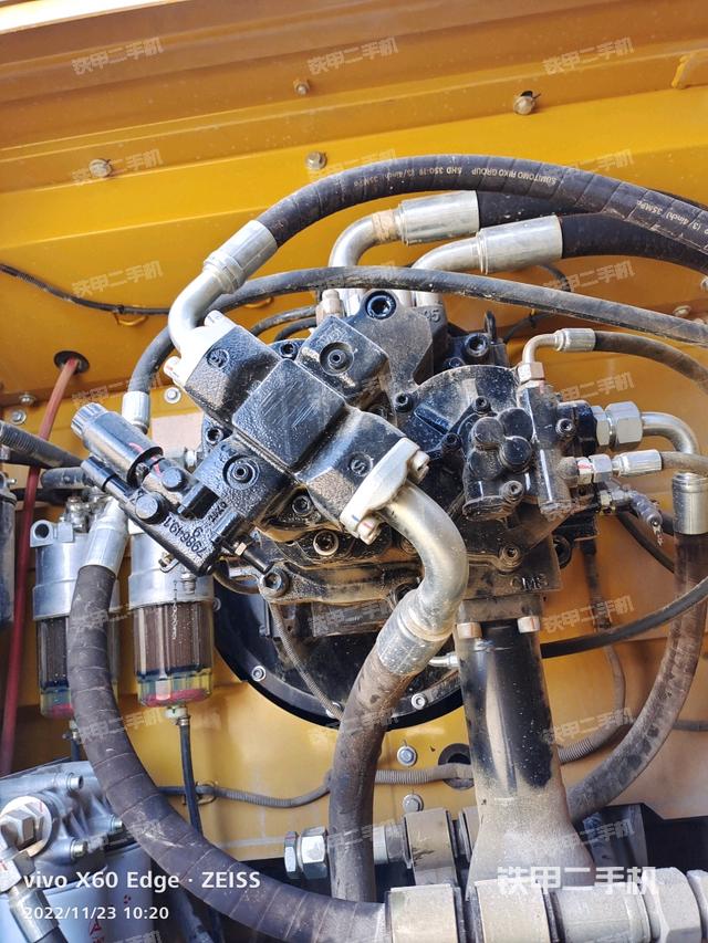 液压泵斜45 右（大件舱室）