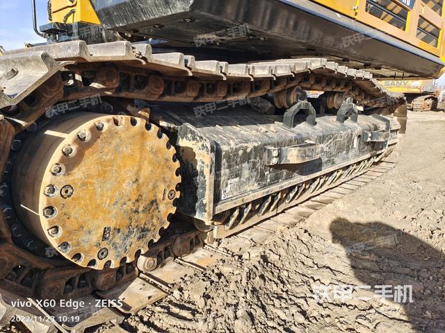 左侧履带整体 （行走机构）