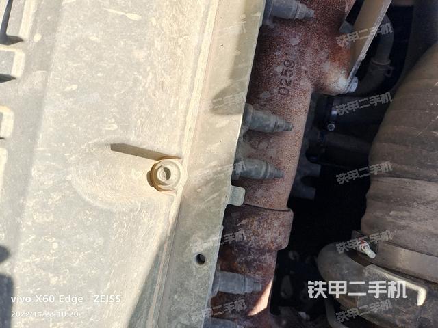 气门室盖螺丝特写（上车部件）