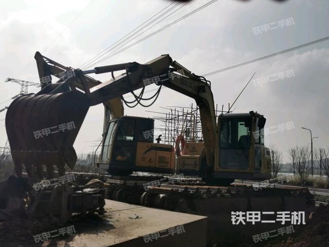 山东临工E680F挖掘机