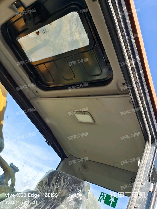 顶棚整体（驾驶室部分）