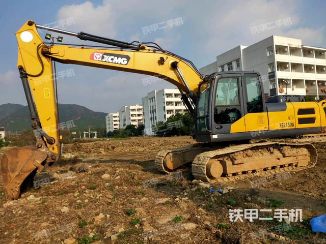 徐工XE215DA挖掘机