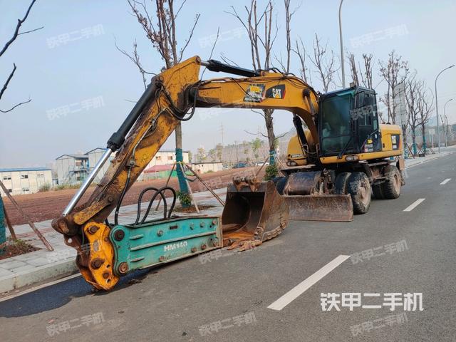 卡特彼勒M320D2挖掘机