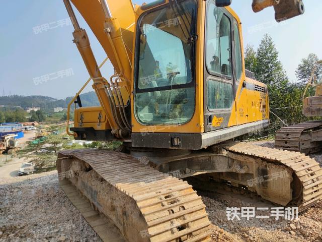 山东临工E6205F挖掘机