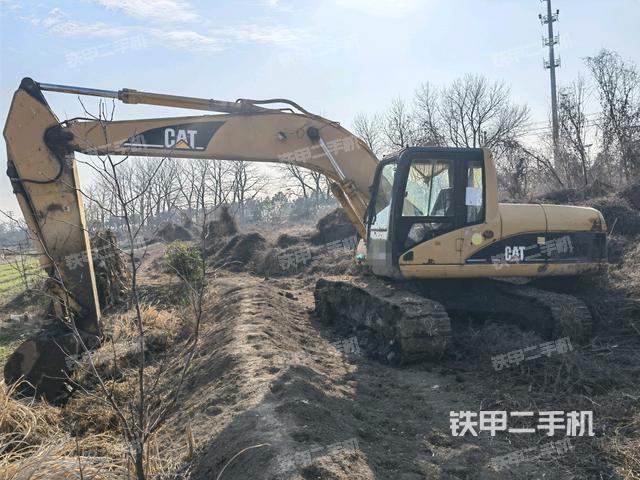 卡特彼勒320C挖掘机