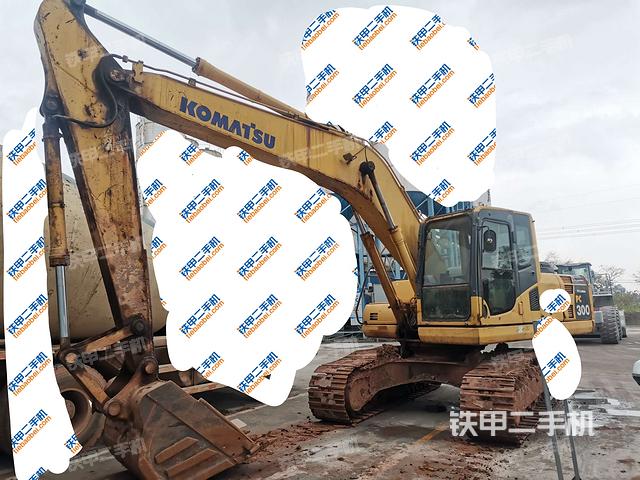 小松PC200-8挖掘机