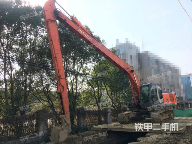 日立ZX250LC-3挖掘机