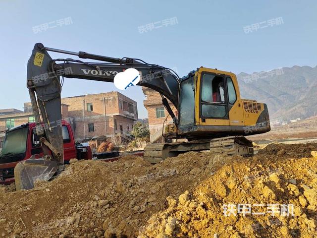 沃尔沃EC140BLC挖掘机