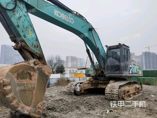 神钢SK380D-8挖掘机