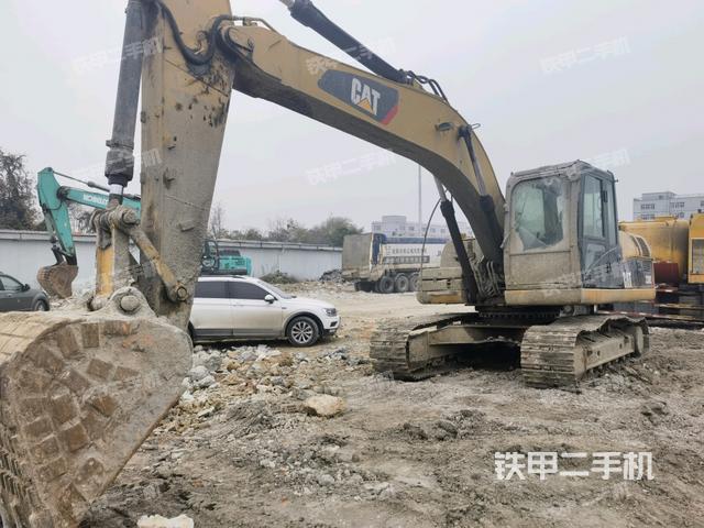 卡特彼勒320D液压挖掘机
