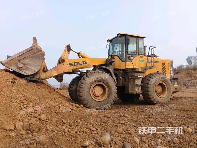 山东临工LG953N装载机