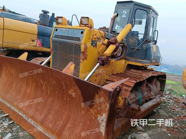 山推SD16标准型推土机