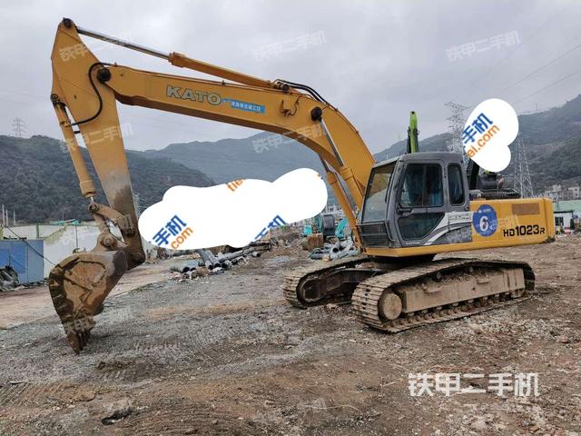 加藤HD1023R挖掘机