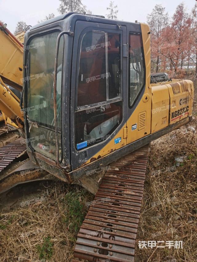 厦工XG822LC挖掘机