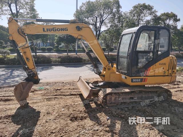柳工CLG9055E挖掘机