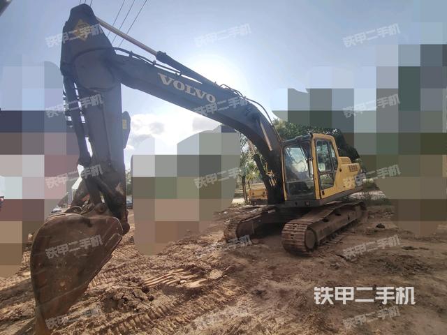 沃尔沃EC210B挖掘机