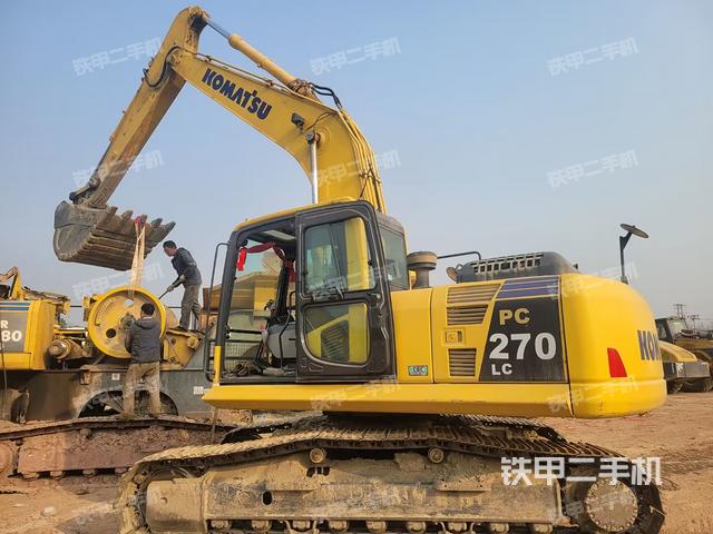 小松PC210LC-8M0挖掘机
