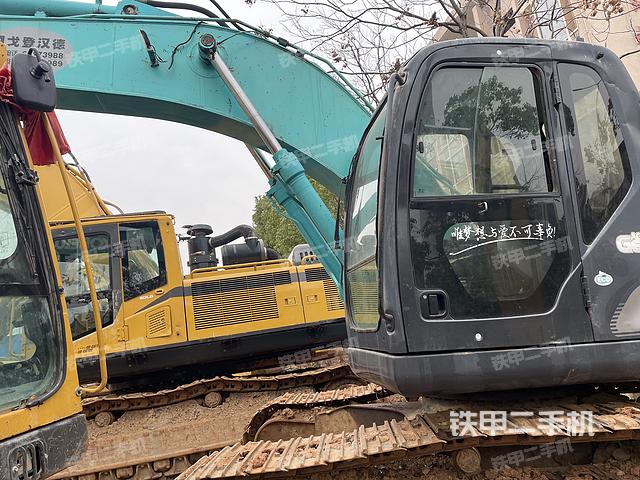 神钢SK210LC-8挖掘机