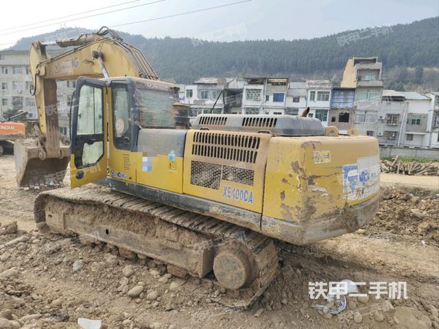 徐工XE370CA挖掘机