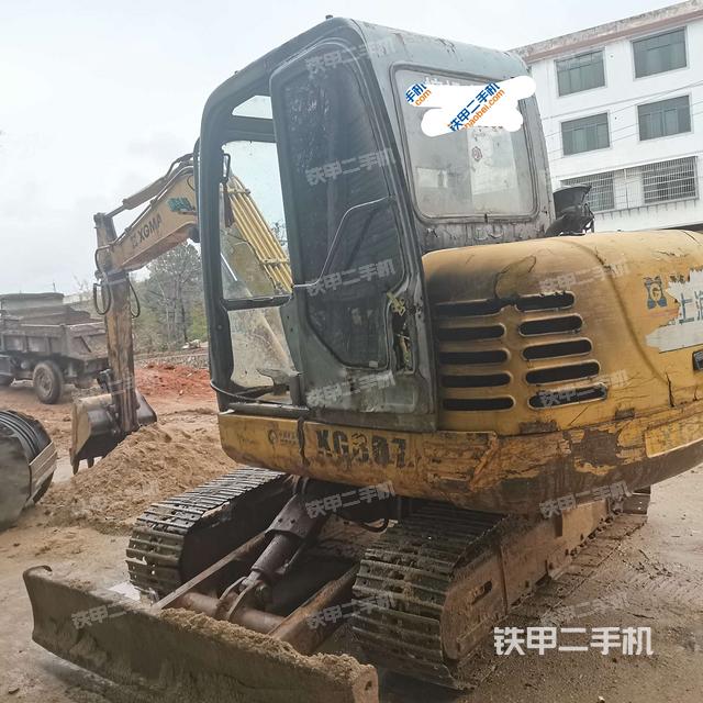 厦工XG806挖掘机