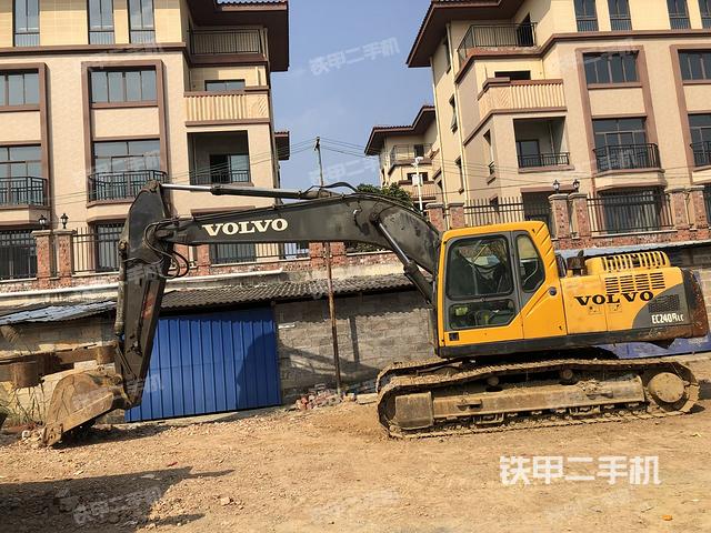 沃尔沃EC210BLC挖掘机