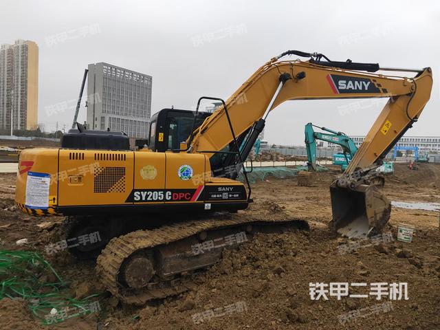 三一重工SY205C挖掘机