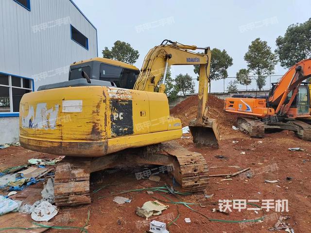 小松PC130-7挖掘机