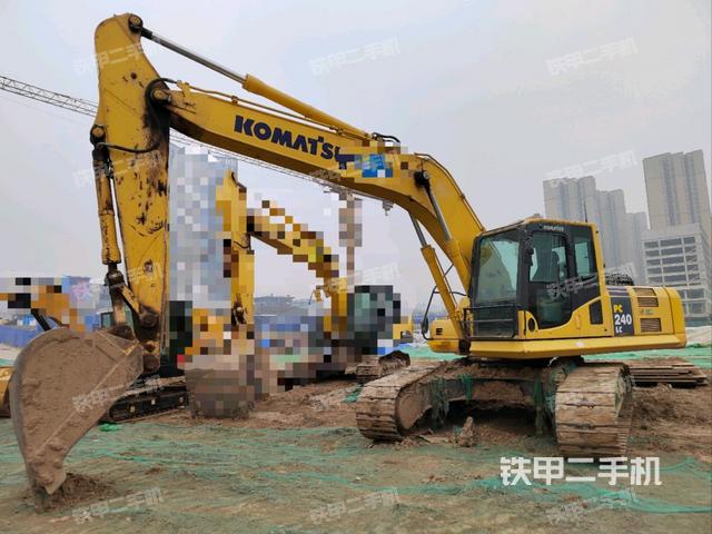 小松PC240LC-8M0挖掘机