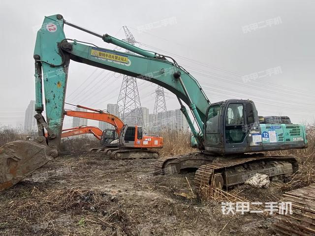 神钢SK350LC-8挖掘机