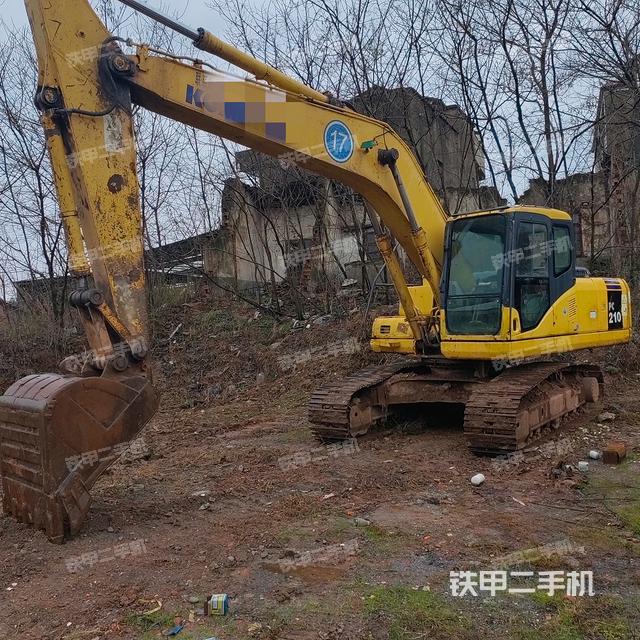 小松PC200-7挖掘机