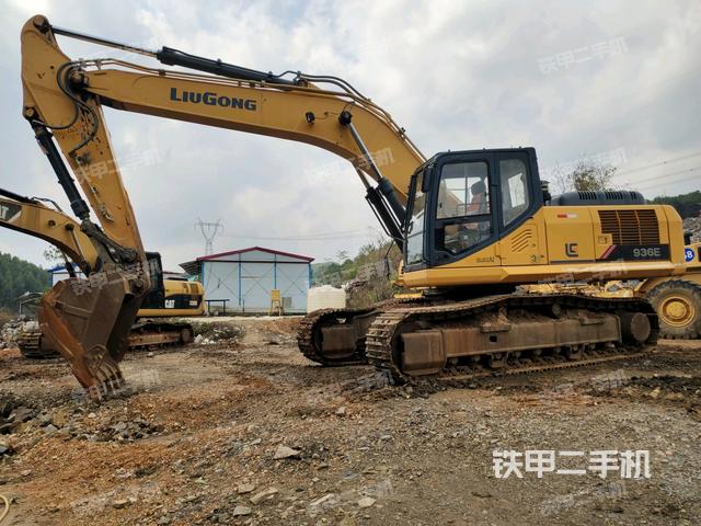 柳工CLG933E挖掘机
